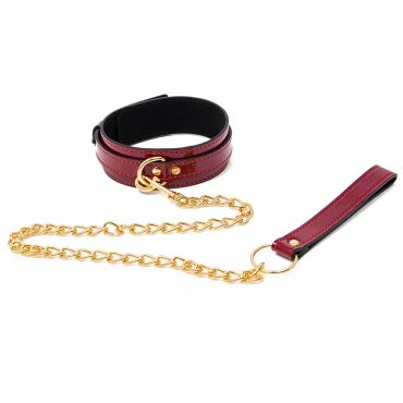 Red Delicious Patent Faux Leather Collar & Leash