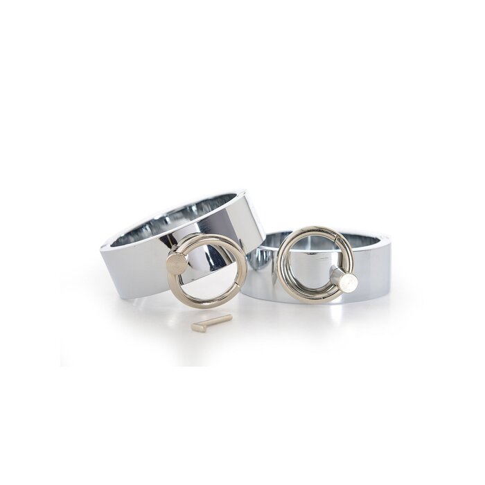 Small Deluxe Metal Handcuffs