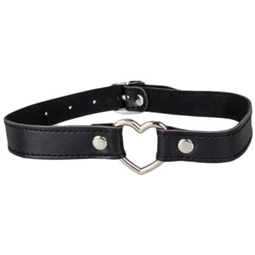 Lavaliere Black Faux Leather Heart Ring Collar