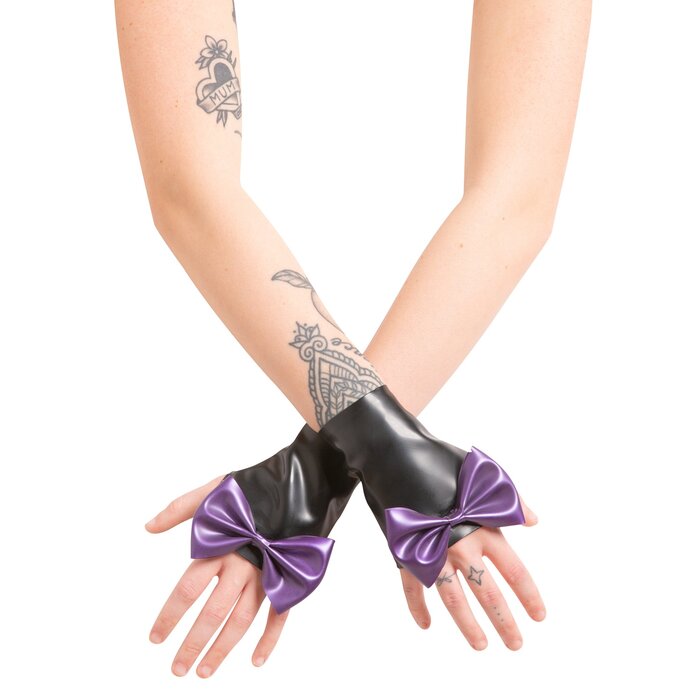 Latex Wrist Gauntlets with Bow in Black-Purple